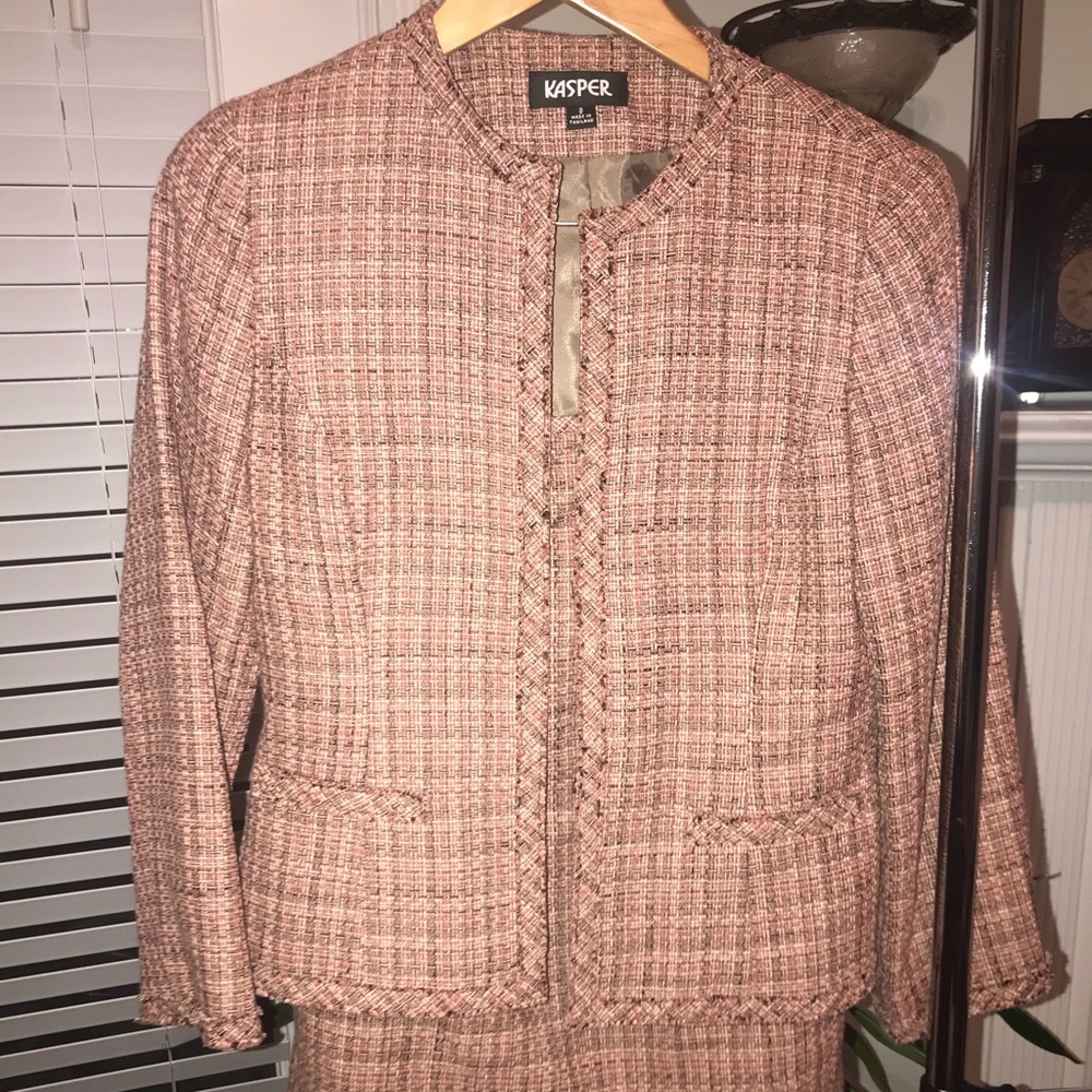 Kasper tweed 2 piece suit with skirt